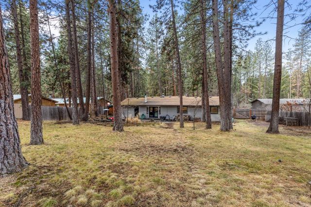 60140 Agate Road, Bend, OR 97702