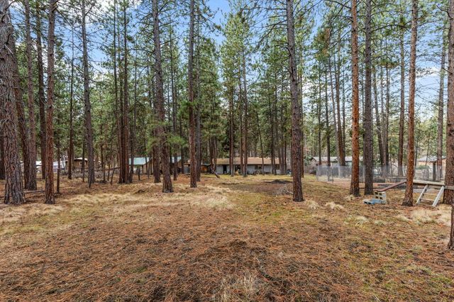 60140 Agate Road, Bend, OR 97702