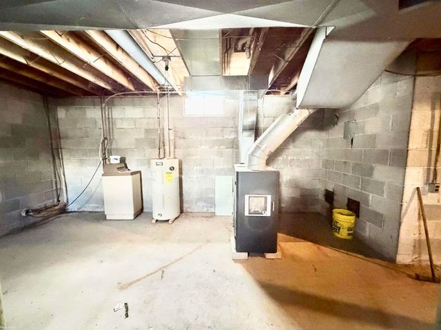 8404 N Dead Stream Road, Lyon Twp, MI 48653