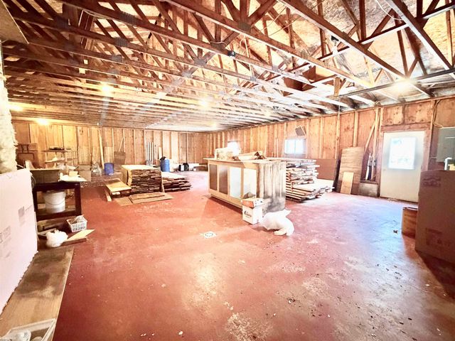 8404 N Dead Stream Road, Lyon Twp, MI 48653