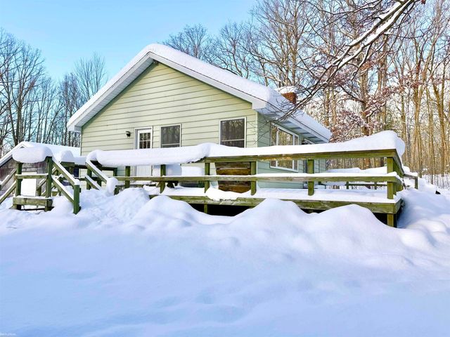 8404 N Dead Stream Road, Lyon Twp, MI 48653