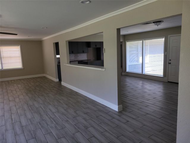 7803 Broadview Drive, Houston, TX 77061