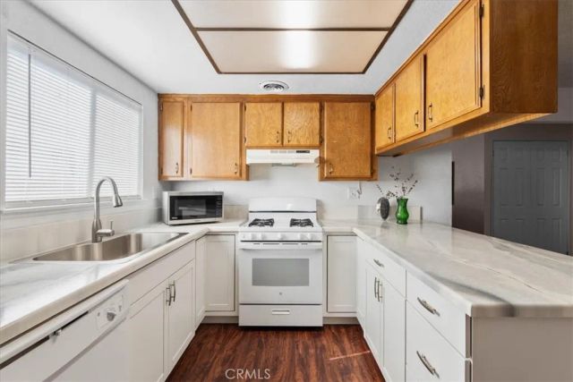 43601 Rembrandt, Lancaster, CA 93535
