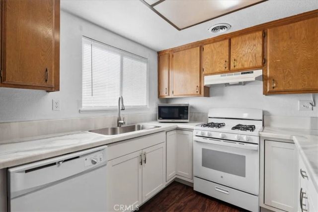43601 Rembrandt, Lancaster, CA 93535