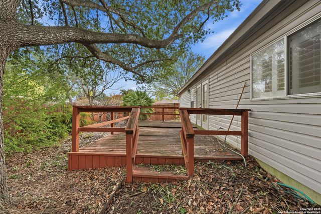 7911 New World, San Antonio, TX 78239