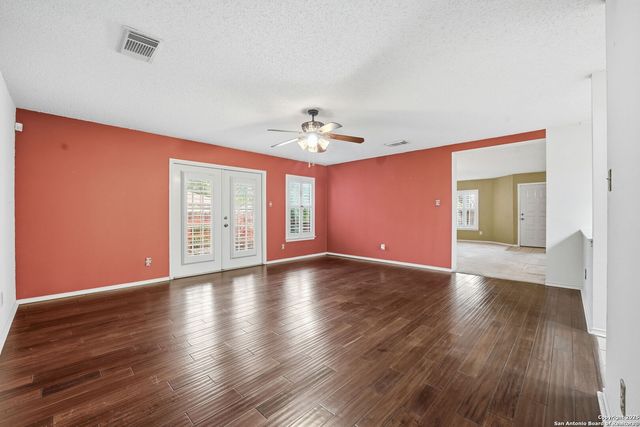 7911 New World, San Antonio, TX 78239