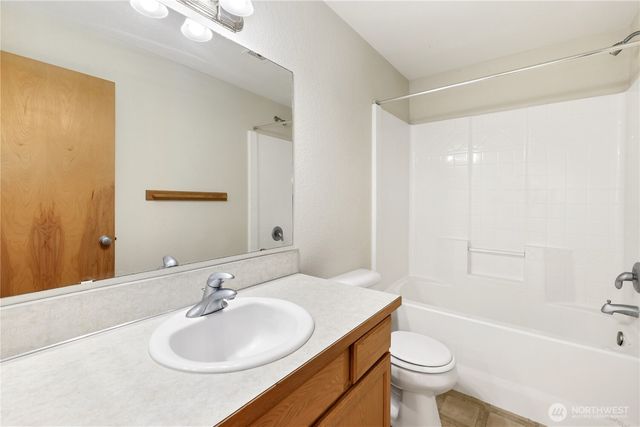 4053 Shale Street SE, Lacey, WA 98503