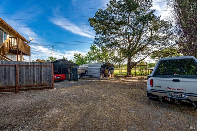 353 Patrick Ln, Windsor, CA 95492