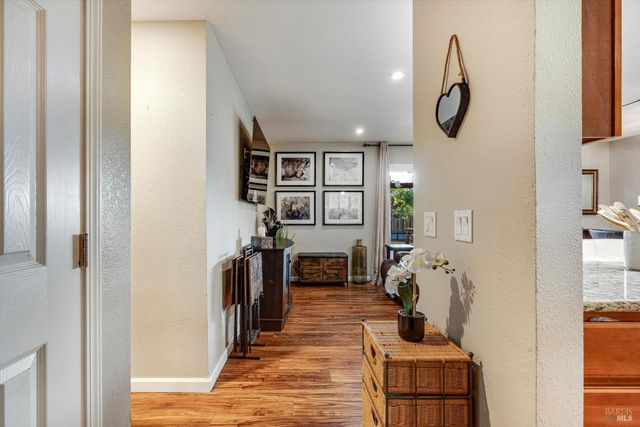 353 Patrick Ln, Windsor, CA 95492