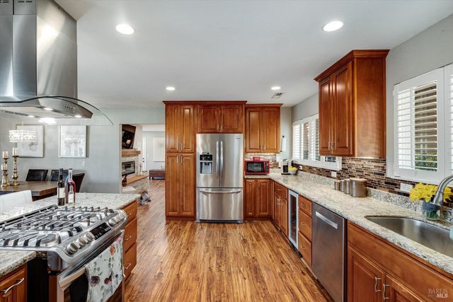 353 Patrick Ln, Windsor, CA 95492