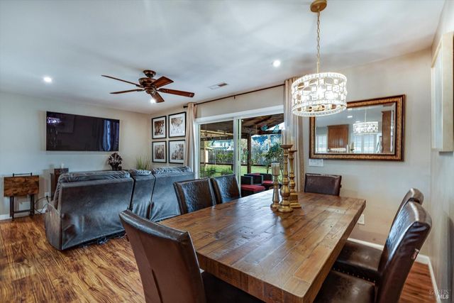 353 Patrick Ln, Windsor, CA 95492