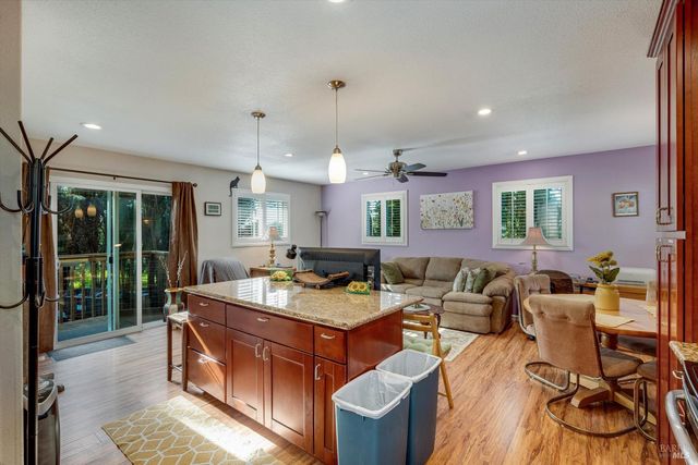 353 Patrick Ln, Windsor, CA 95492