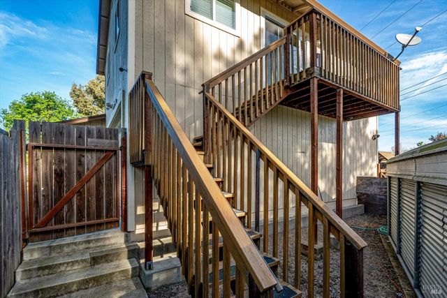 353 Patrick Ln, Windsor, CA 95492