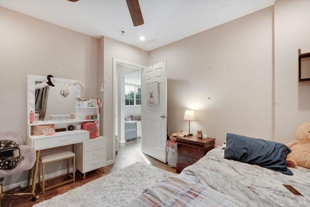 353 Patrick Ln, Windsor, CA 95492