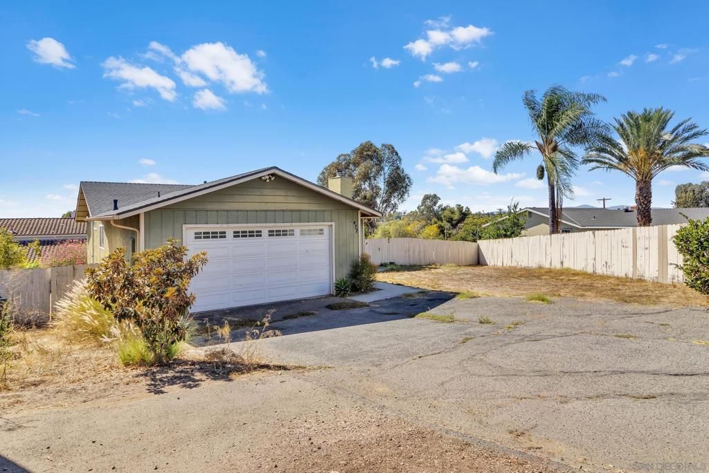 477 Rancho Vista, Vista, CA 92083 — exterior