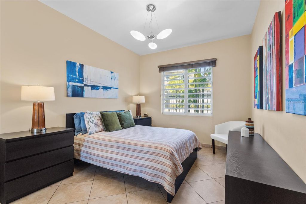 Image 12 of property listing at 1858 MCLEARY, San Juan, PR 00911