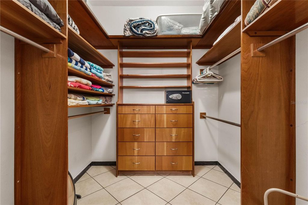 Image 31 of property listing at 1858 MCLEARY, San Juan, PR 00911