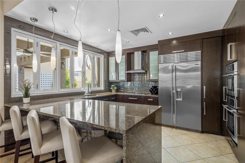 Image 8 of property listing at 1858 MCLEARY, San Juan, PR 00911