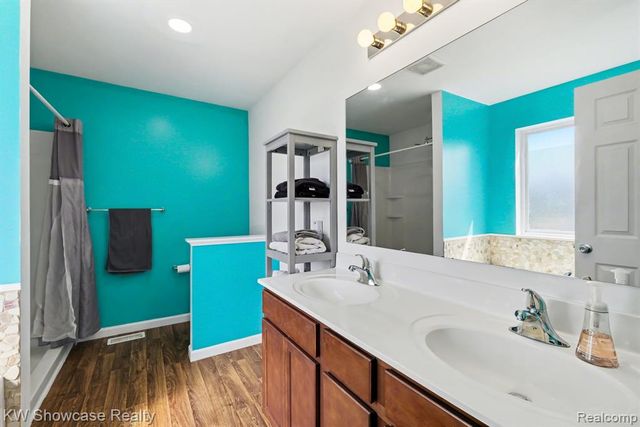 4339 Pebble Creek Boulevard, Grand Blanc, MI 48439