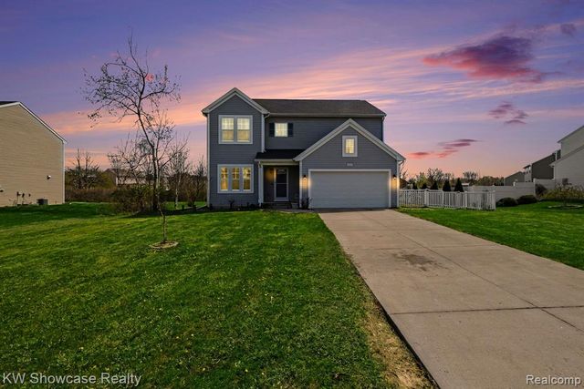 4339 Pebble Creek Boulevard, Grand Blanc, MI 48439