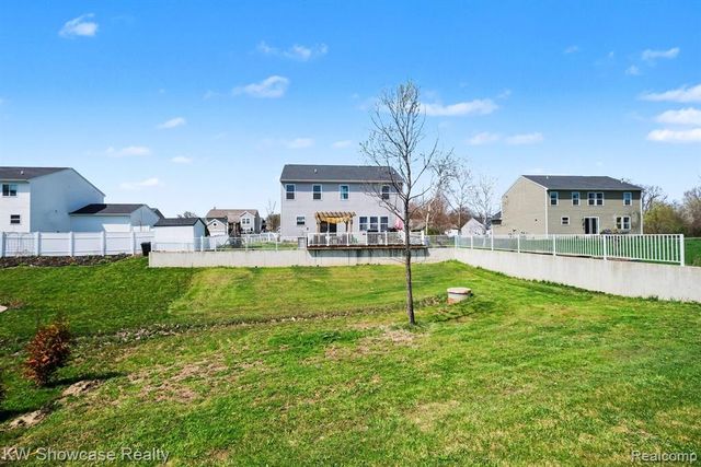 4339 Pebble Creek Boulevard, Grand Blanc, MI 48439