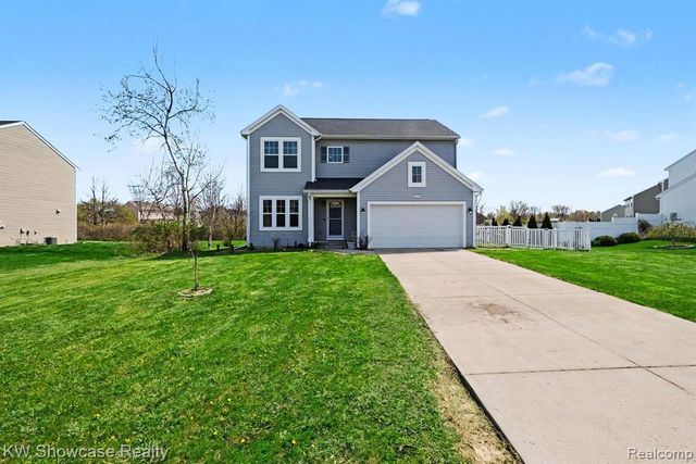 4339 Pebble Creek Boulevard, Grand Blanc, MI 48439
