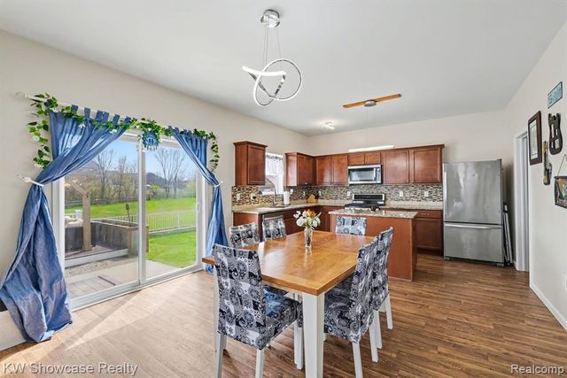 4339 Pebble Creek Boulevard, Grand Blanc, MI 48439