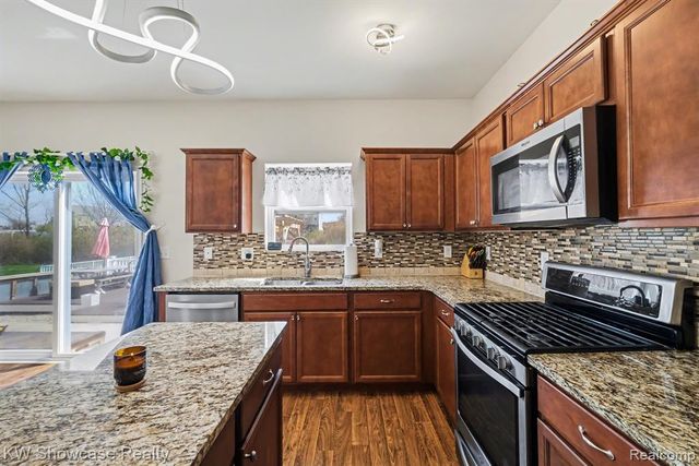 4339 Pebble Creek Boulevard, Grand Blanc, MI 48439
