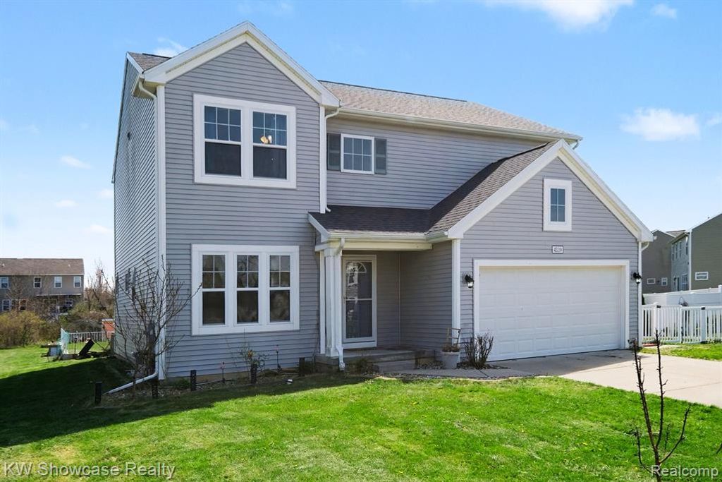4339 Pebble Creek Boulevard, Grand Blanc, MI 48439