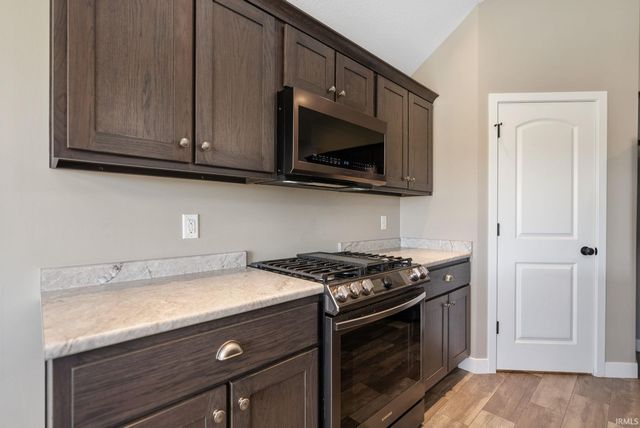 10432 Chesterhills Court, New Haven, IN 46774