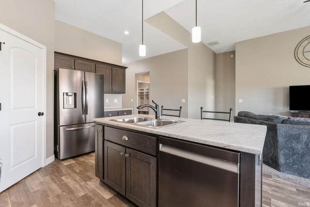 10432 Chesterhills Court, New Haven, IN 46774