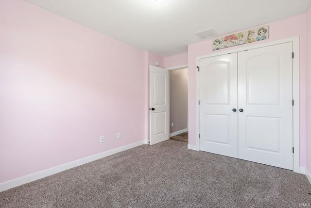 10432 Chesterhills Court, New Haven, IN 46774