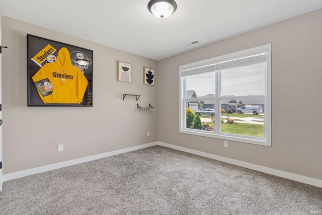 10432 Chesterhills Court, New Haven, IN 46774