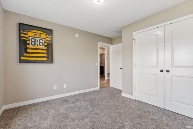 10432 Chesterhills Court, New Haven, IN 46774