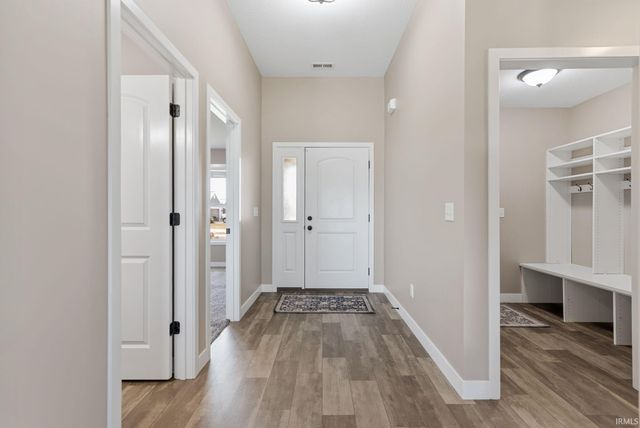 10432 Chesterhills Court, New Haven, IN 46774