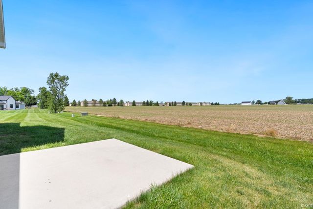 10432 Chesterhills Court, New Haven, IN 46774