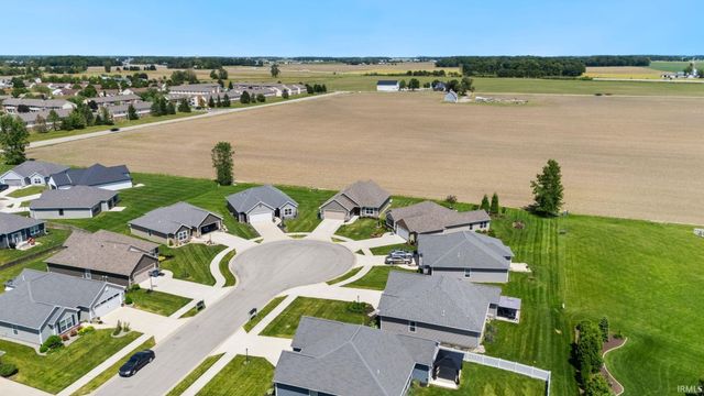 10432 Chesterhills Court, New Haven, IN 46774
