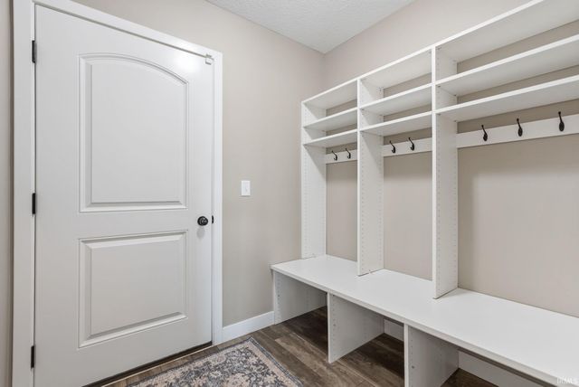 10432 Chesterhills Court, New Haven, IN 46774