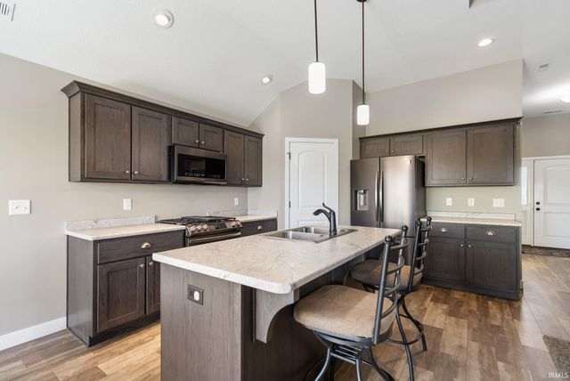 10432 Chesterhills Court, New Haven, IN 46774