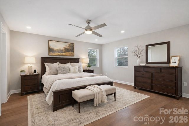 1216 Old Farm Road, Charlotte, NC 28226