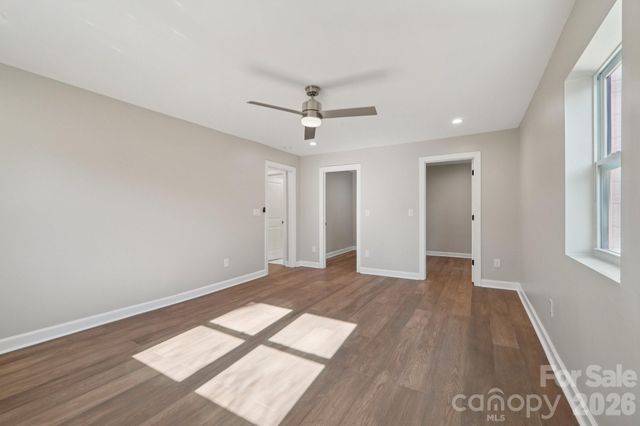 1216 Old Farm Road, Charlotte, NC 28226