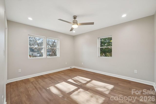 1216 Old Farm Road, Charlotte, NC 28226
