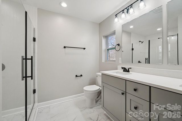 1216 Old Farm Road, Charlotte, NC 28226