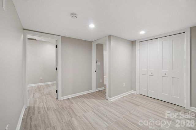 1216 Old Farm Road, Charlotte, NC 28226