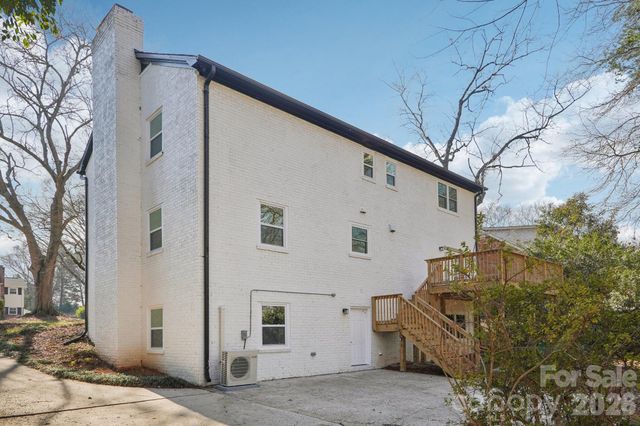 1216 Old Farm Road, Charlotte, NC 28226