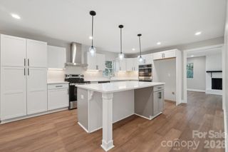 1216 Old Farm Road, Charlotte, NC 28226