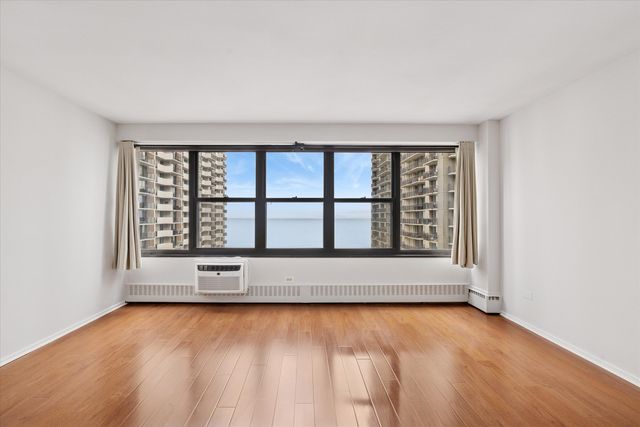 6030 N Sheridan Road 1506, Chicago, IL 60660