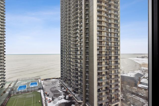 6030 N Sheridan Road 1506, Chicago, IL 60660