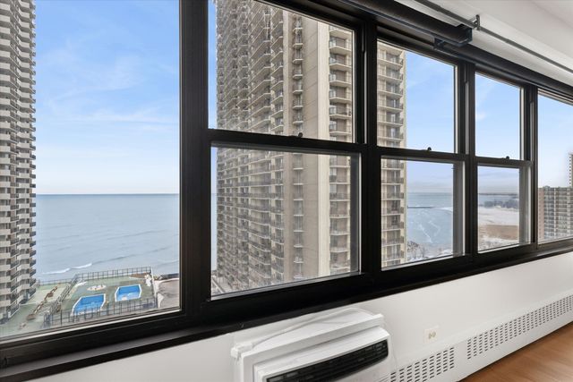 6030 N Sheridan Road 1506, Chicago, IL 60660