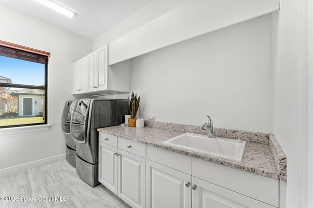 3638 Lake Adelaide Place, Rockledge, FL 32955